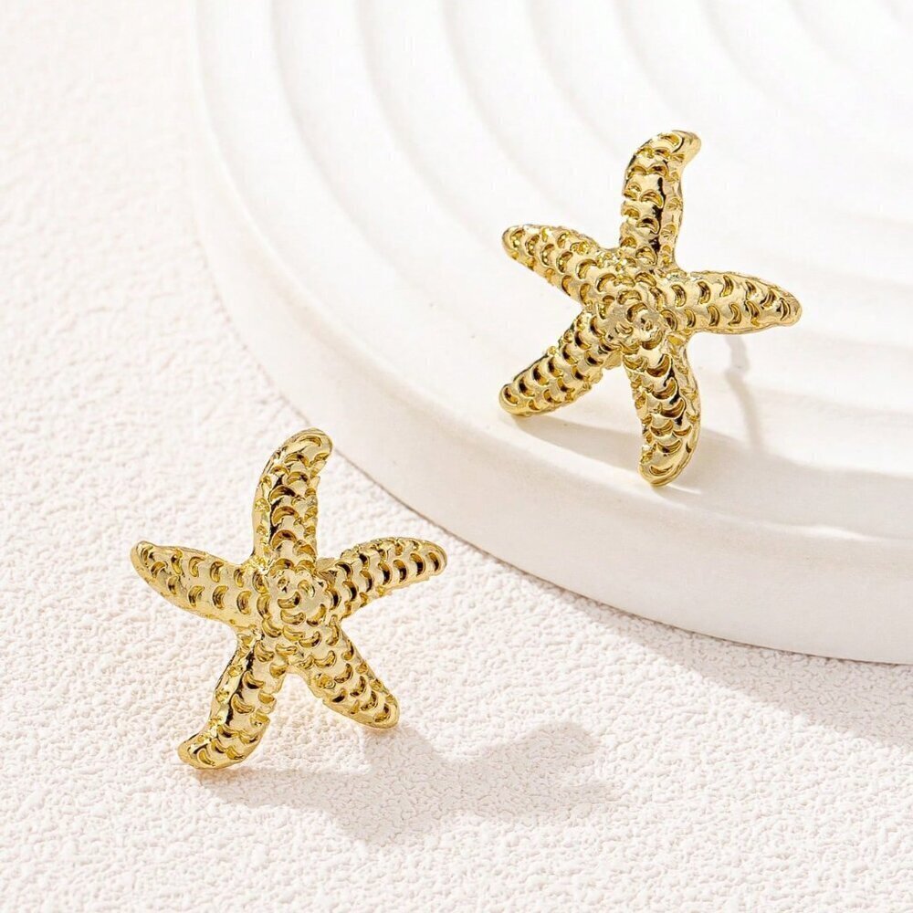 Yellow Gold Boho Women's Geometric Pearl & Starfish Stud Earrings - Picture 2 of 5